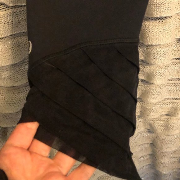 Lululemon WonderUnder - Picture 2 of 3